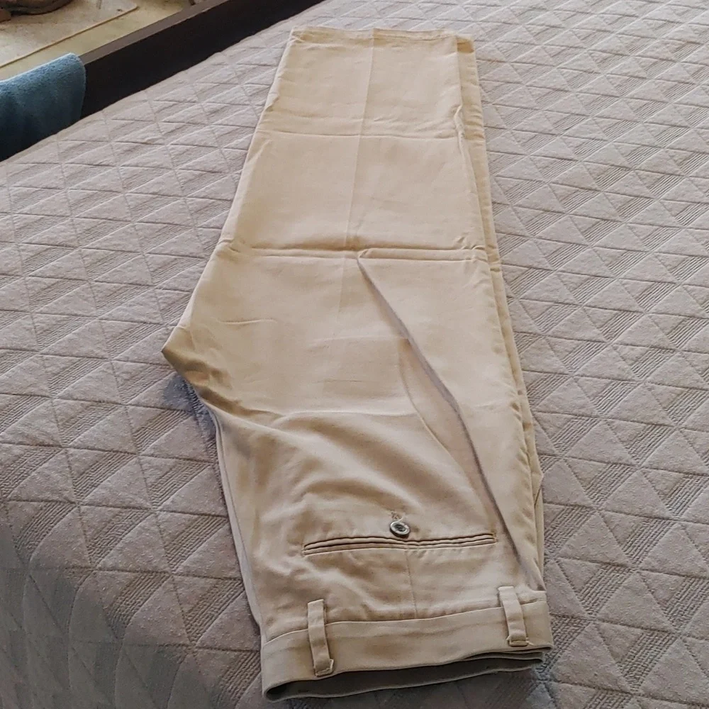 Dockers Signature Khaki Classic Fit D3 Men's size 30x30 - Picture 10 of 14